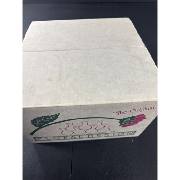 VTG “The Original” Floral Seven And Floral Design Glass Flower Arrangement Vases - Picture 14 of 15